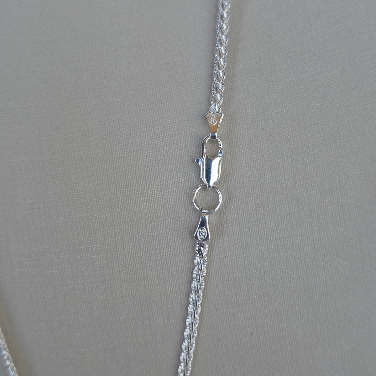 Cadena de Tejido Entrelazado Fino en Plata 925