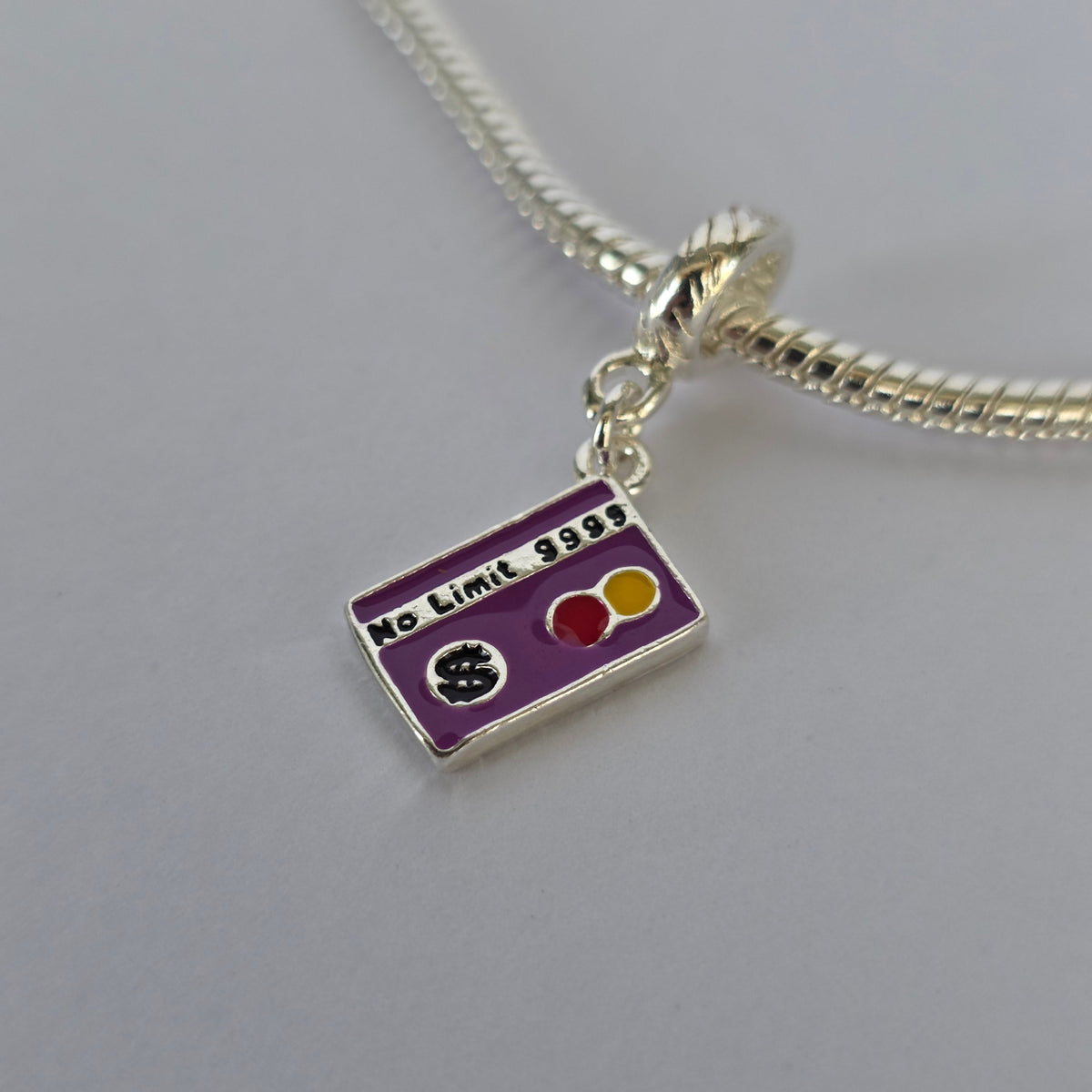 Charm Tarjeta Morada No Limit Plata 925