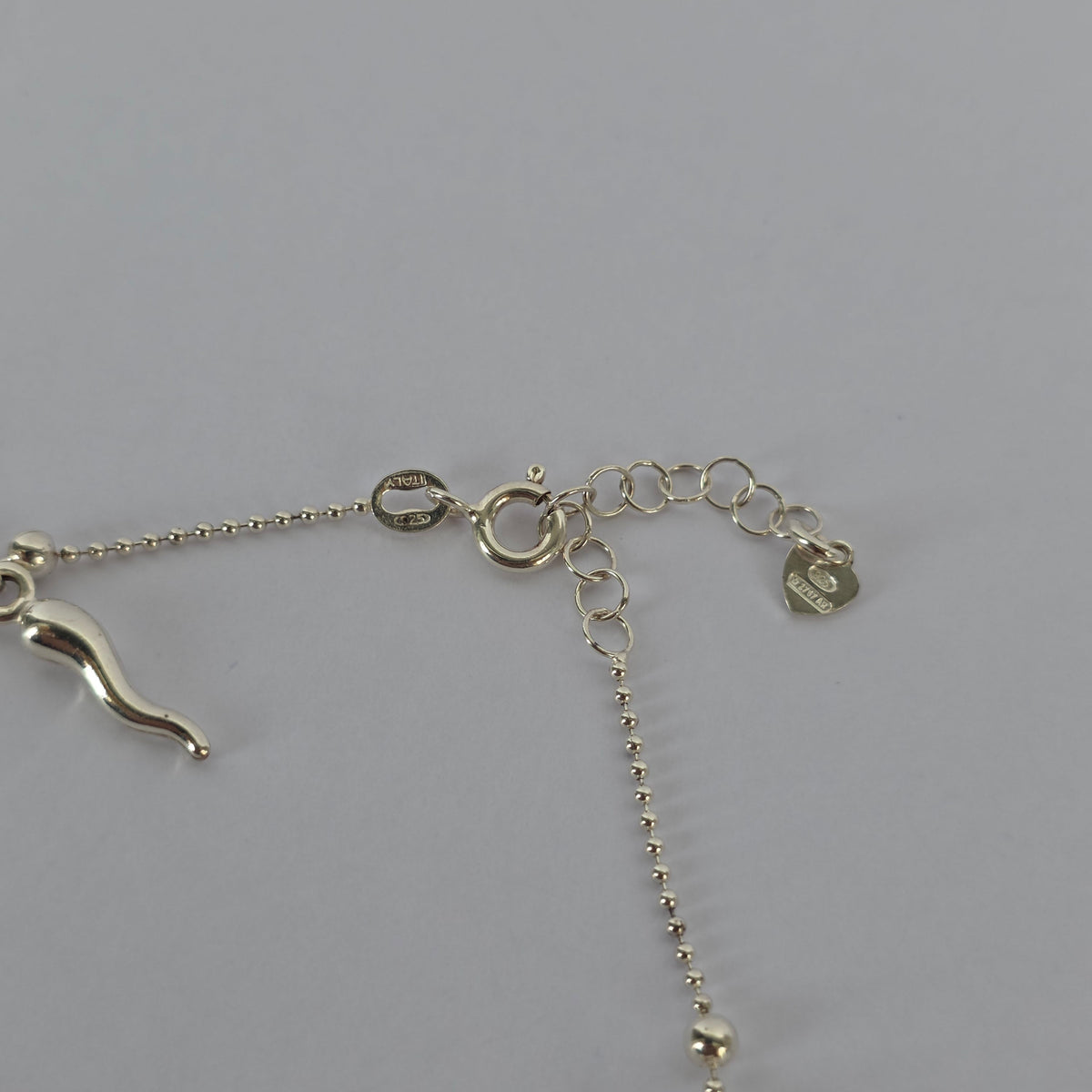 Tobillera Cadena de Bolitas con Dijes de Cuerno en Plata 925