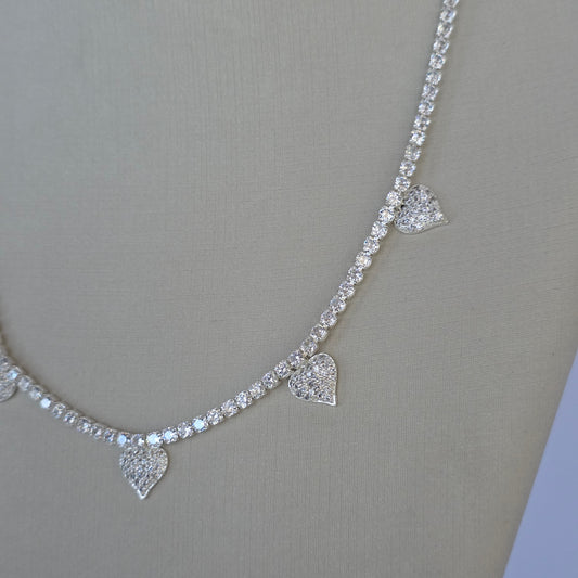Cadena con Cinco Corazones y Microcircones en Plata 925