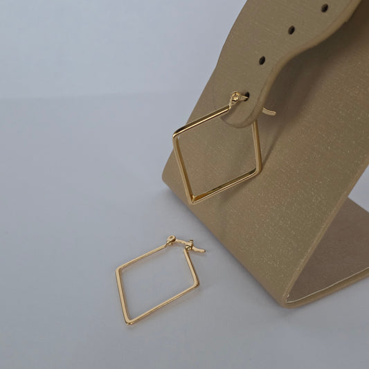 Aros Argolla Rombo Geométrico Dorado Baño de Oro 18K — Joyería BomLeón