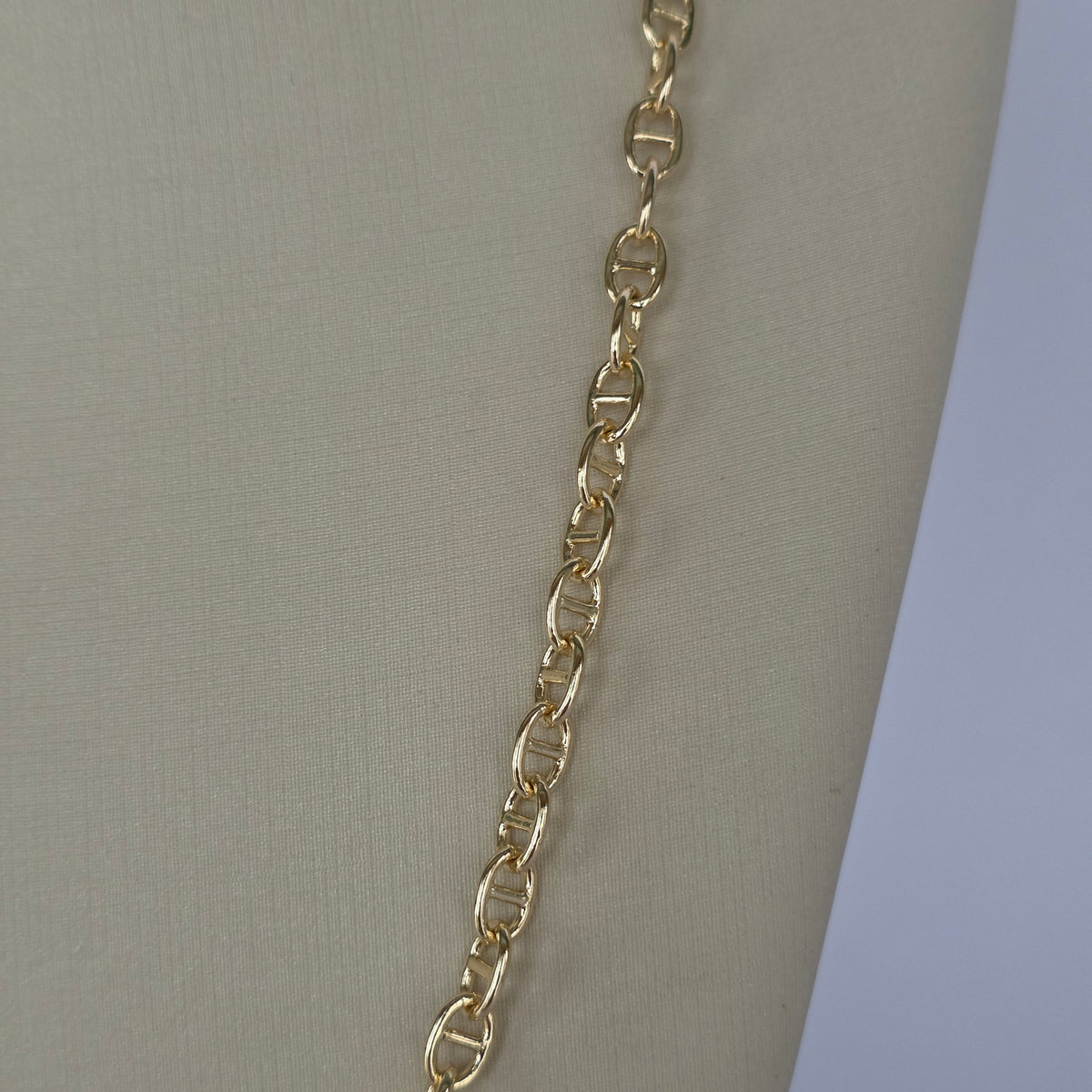Cadena Eslabón Marino Baño de Oro 18K — Joyería BomLeón
