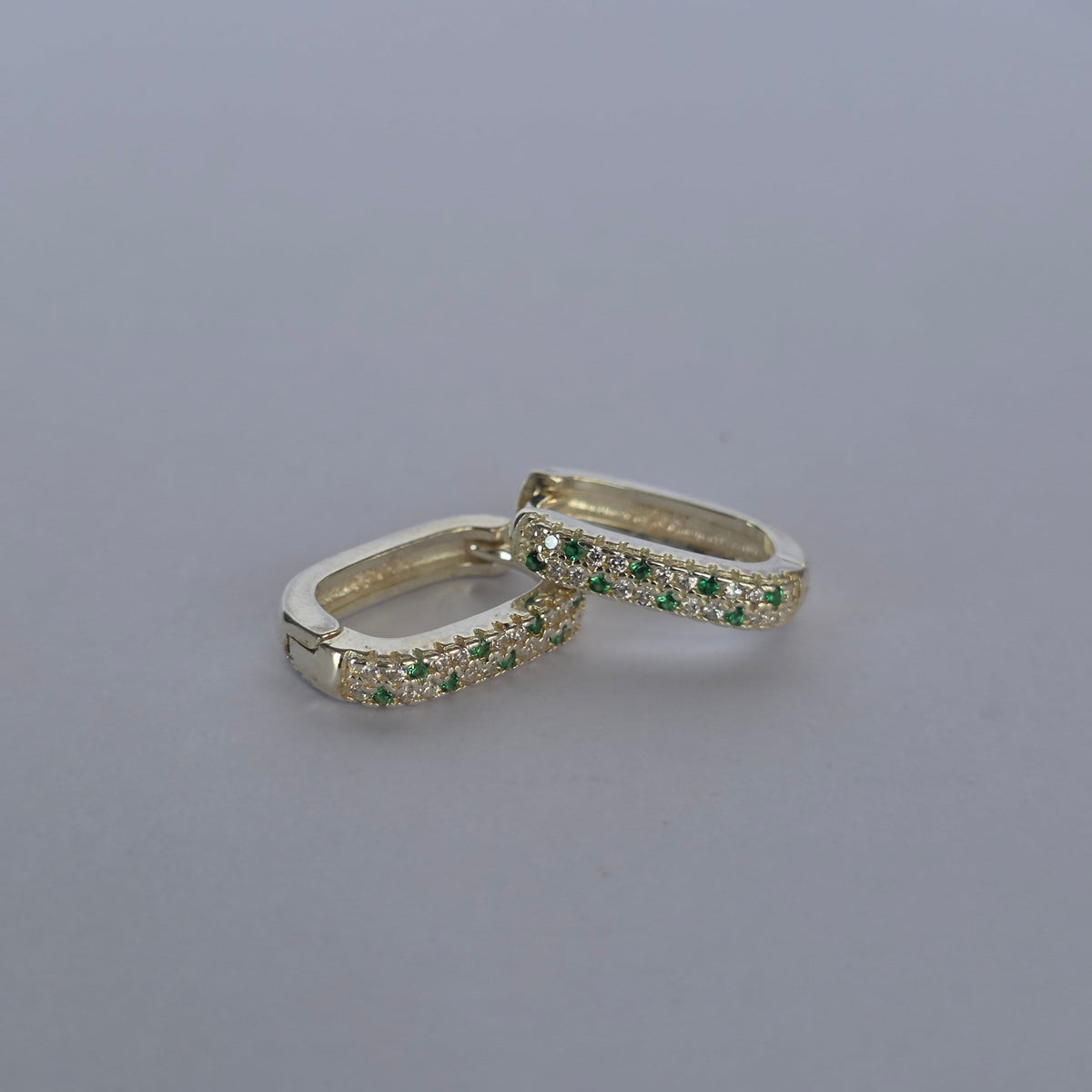 Aros Argolla Rectangular con Microcircones Verdes en Plata 925