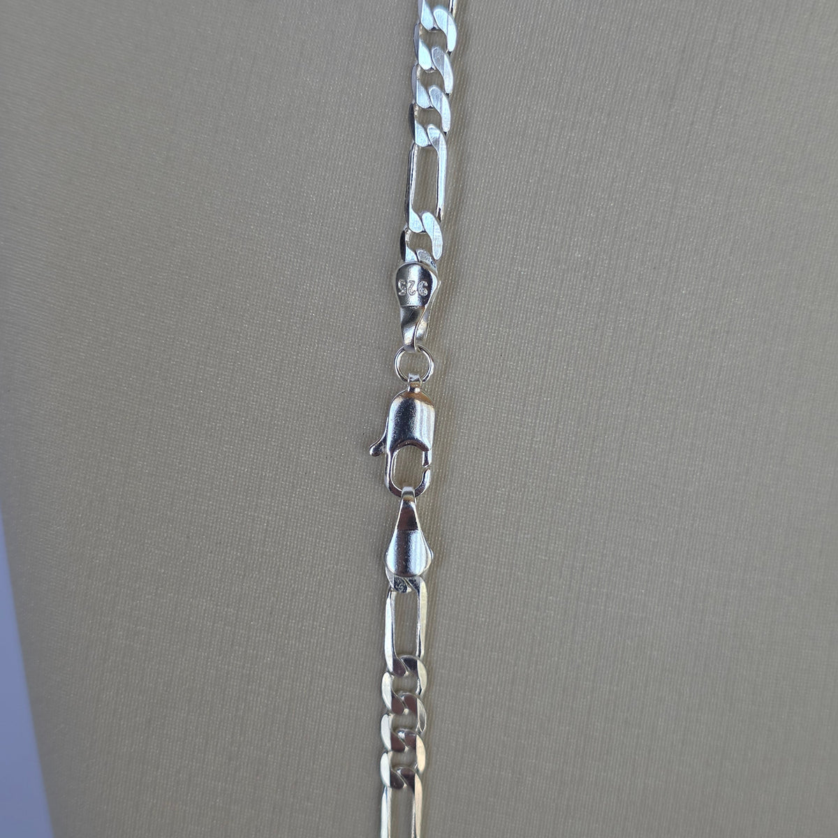 Cadena Figaro de Eslabones Pulidos en Plata 925