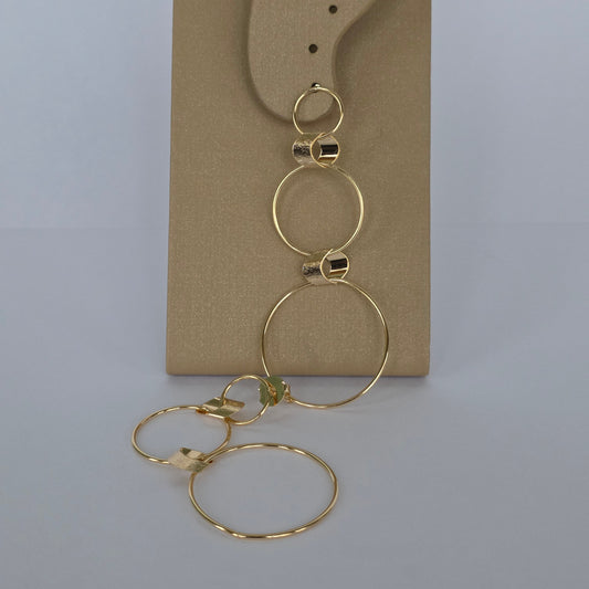 Aros con Tornillo Triple Argolla Escalonada Dorados Baño de Oro 18K — Joyería BomLeón