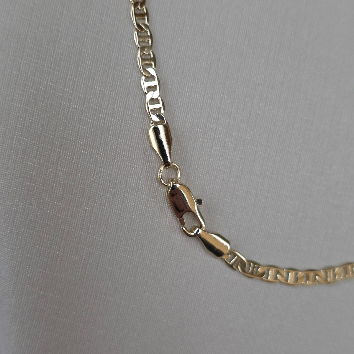 Cadena Mariner Plana Baño de Oro 18K — Joyería BomLeón