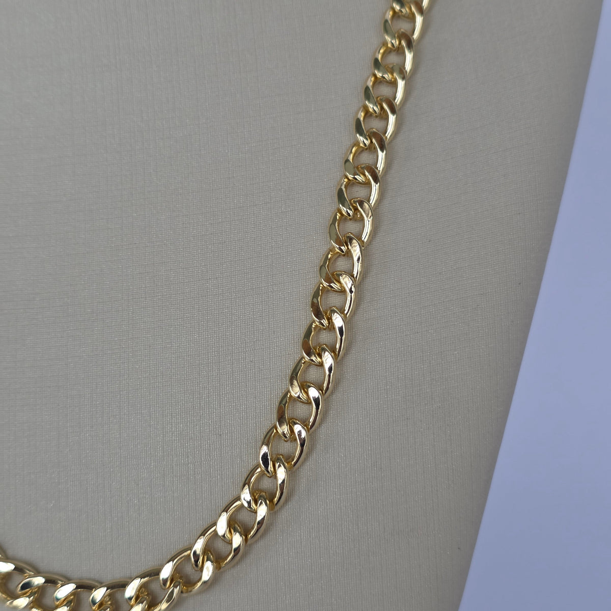 Cadena Eslabón Groumet Baño de Oro 18K — Joyería BomLeón