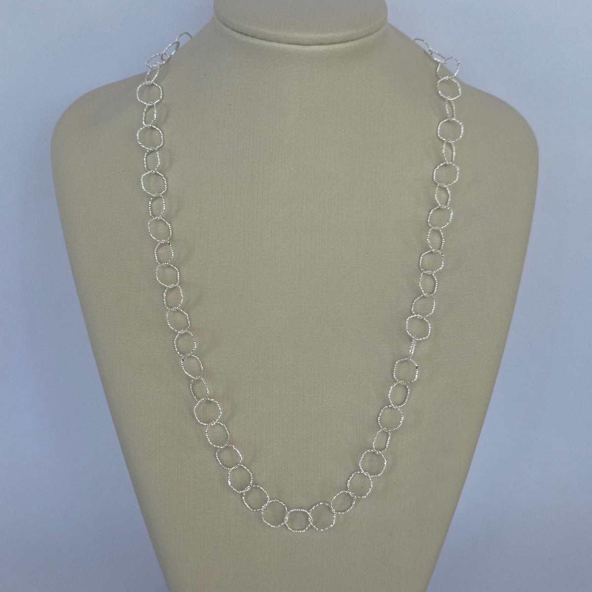 Comprar Cadena de Aros Circulares Texturizados en Plata 925 - Joyería BomLeón Chile
