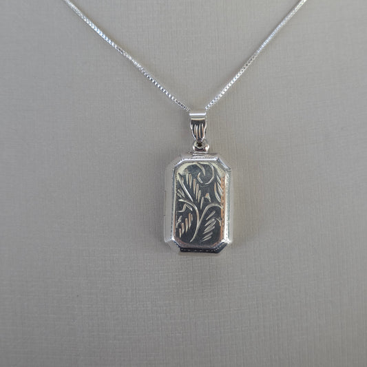 Comprar Colgante Relicario Rectangular con Grabado Vegetal Plata 925 - Joyería BomLeón Chile