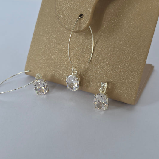 Conjunto Aros y Colgante con Microcircones Ovalados en Plata 925