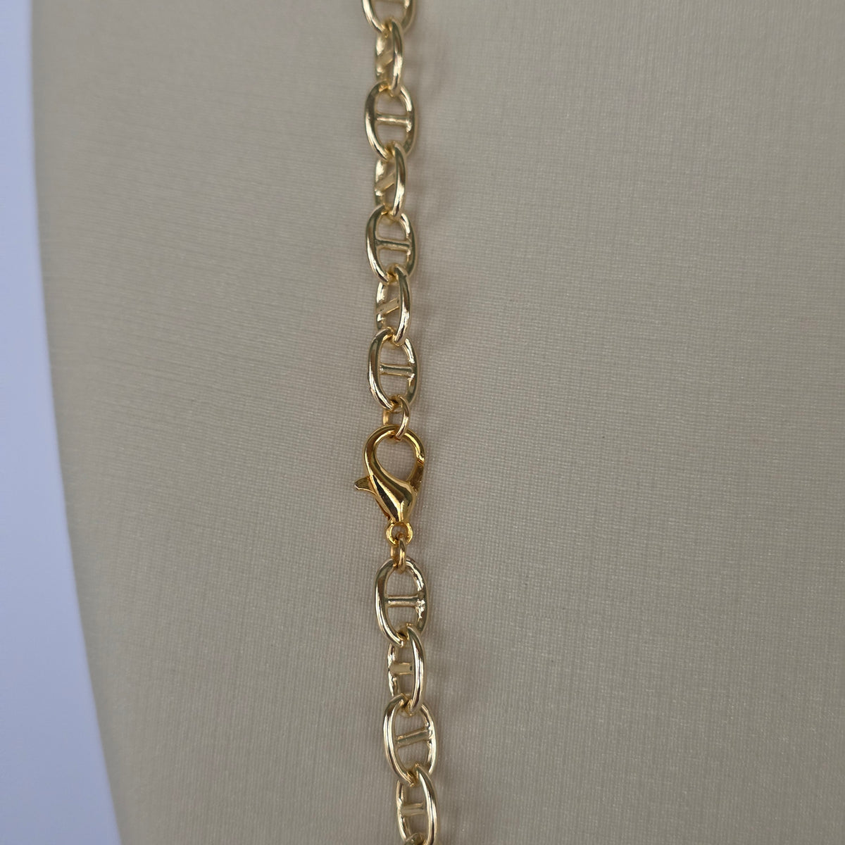 Cadena Eslabón Marino Baño de Oro 18K — Joyería BomLeón
