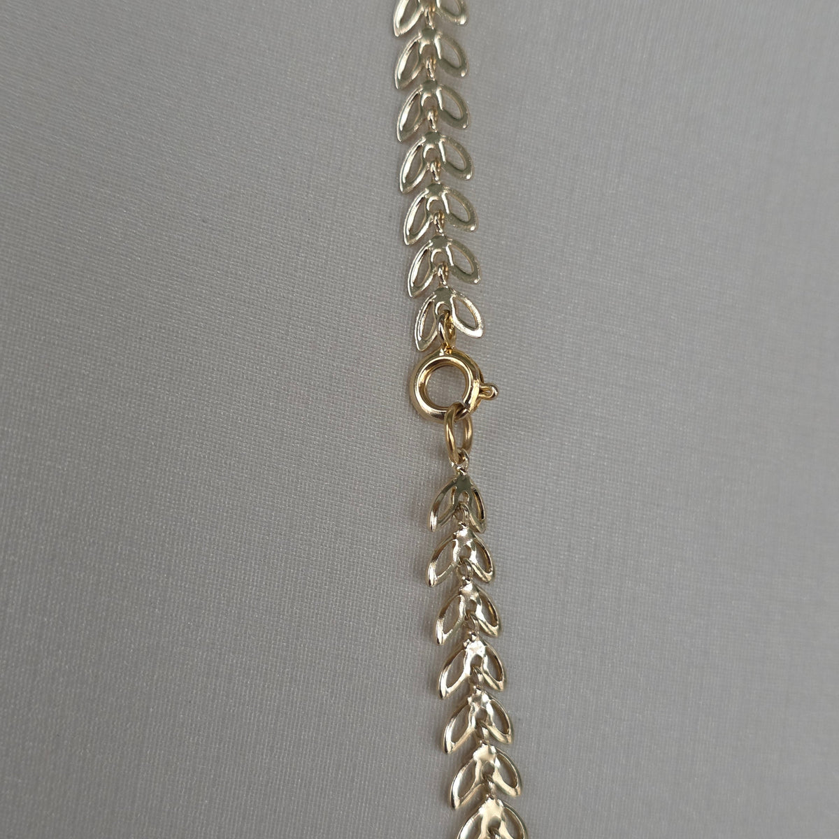Collar Cadena Espiga Dorado Baño de Oro 18K — Joyería BomLeón