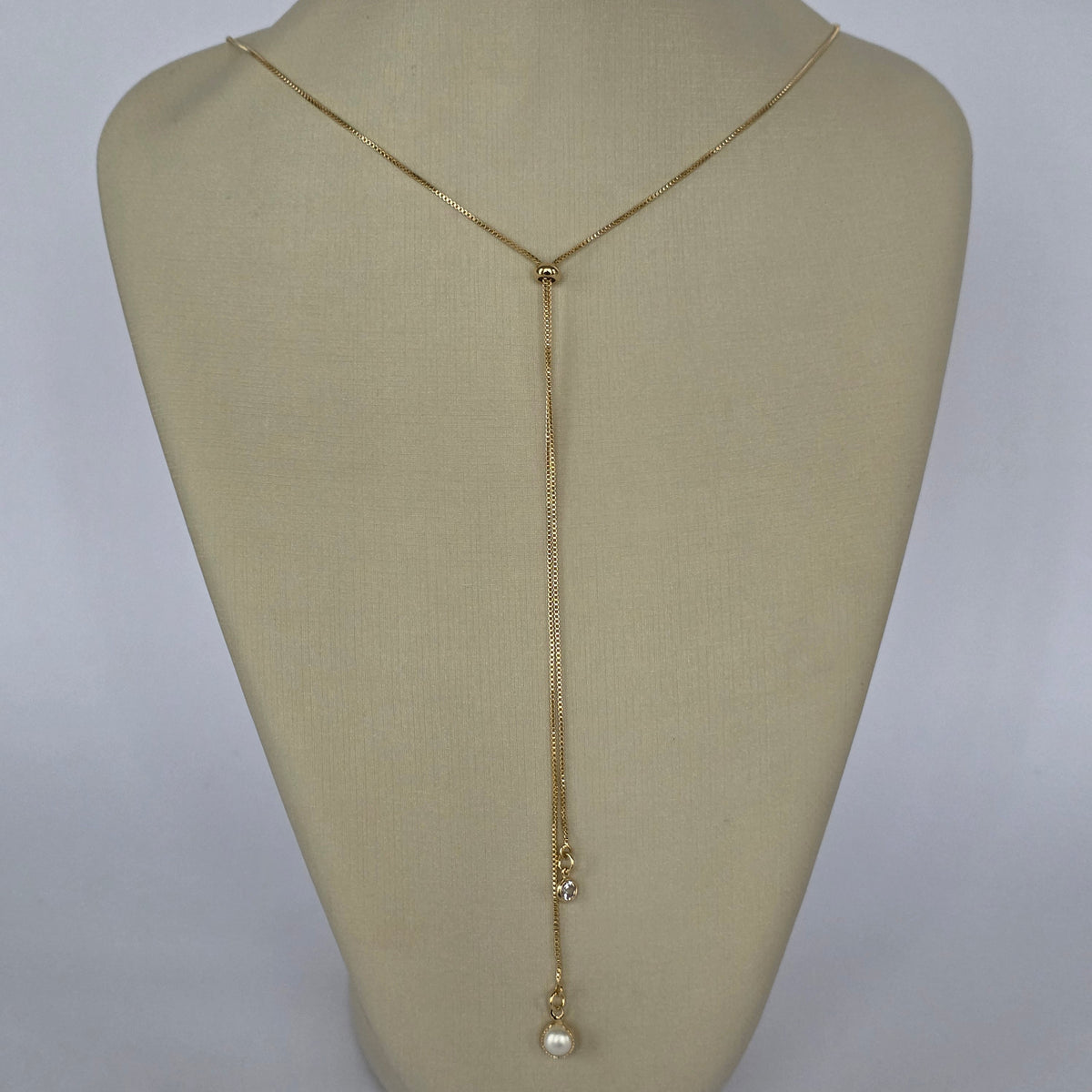 Cadena Lariat Microcircón y Perla Baño de Oro 18K — Joyería BomLeón