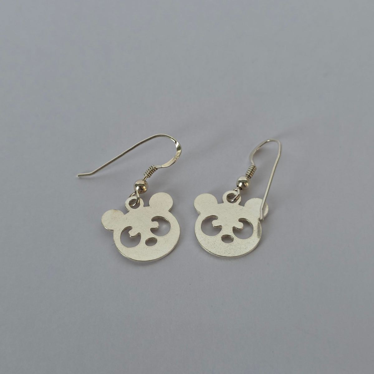 Aros Colgantes Panda Calado en Plata 925