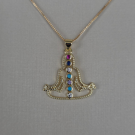 Dije Buda Meditación 7 Chakras con Microcircones Baño de Oro 18K — Joyería BomLeón