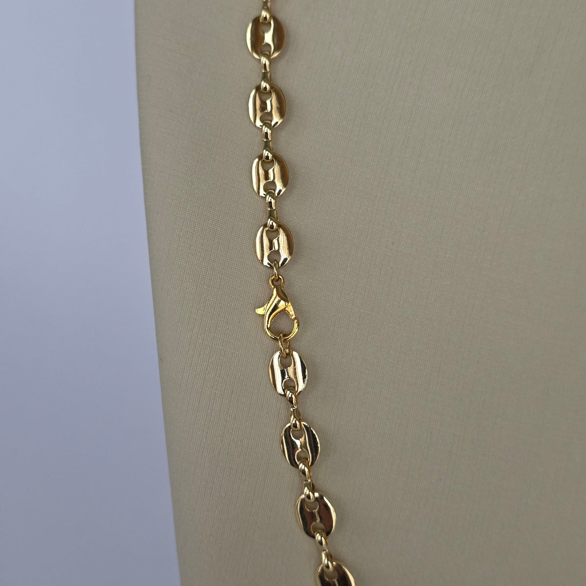 Cadena Eslabón Marino Ancho Baño de Oro 18K — Joyería BomLeón