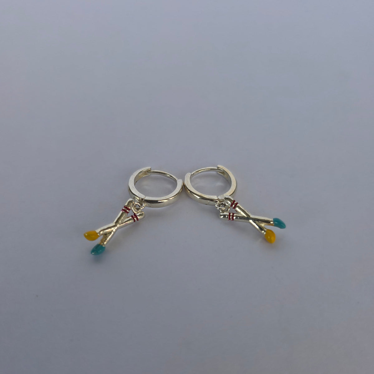 Aros Buggie Remos Cruzados Multicolor en Plata 925