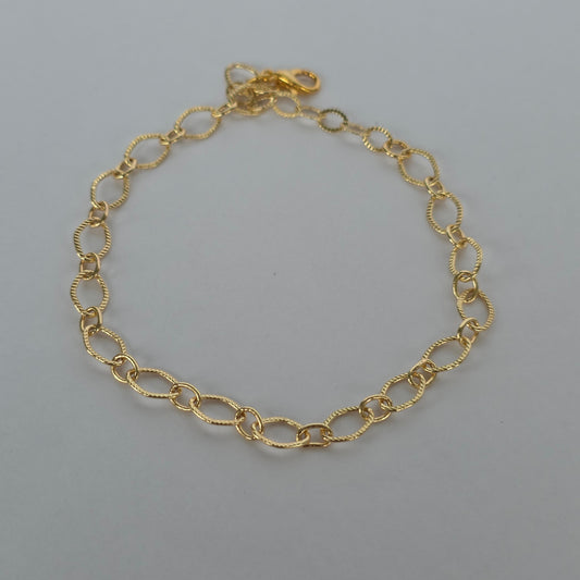 Pulsera Cadena Oval Texturizada – Baño de Oro 18K — Joyería BomLeón