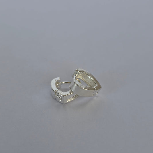 Comprar Aros Argolla Lisa de Perfil Cóncavo en Plata 925 - Joyería BomLeón Chile