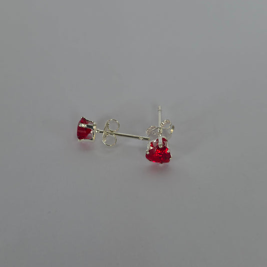 Aros Corazón de Microcircón Rojo en Plata 925