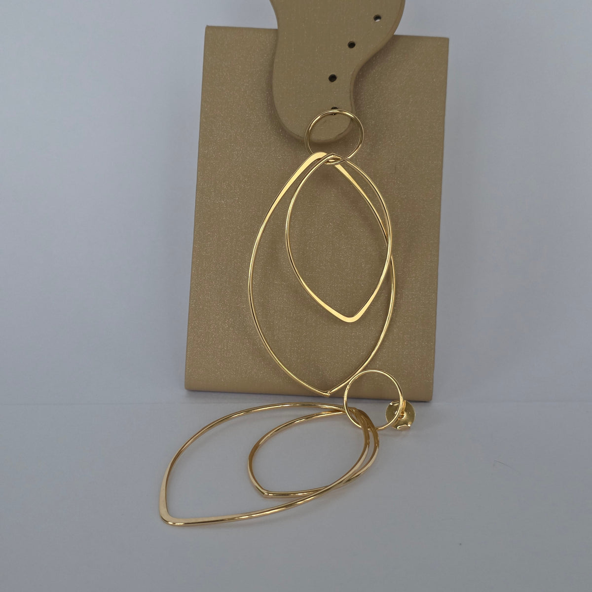Aros Colgantes Doble Marquesa Calada Dorados Baño de Oro 18K — Joyería BomLeón