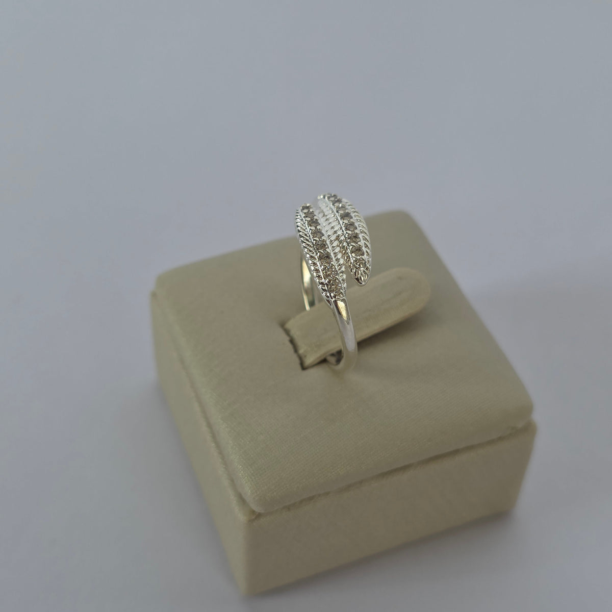 Anillo Doble Pluma con Microcircones en Plata 925