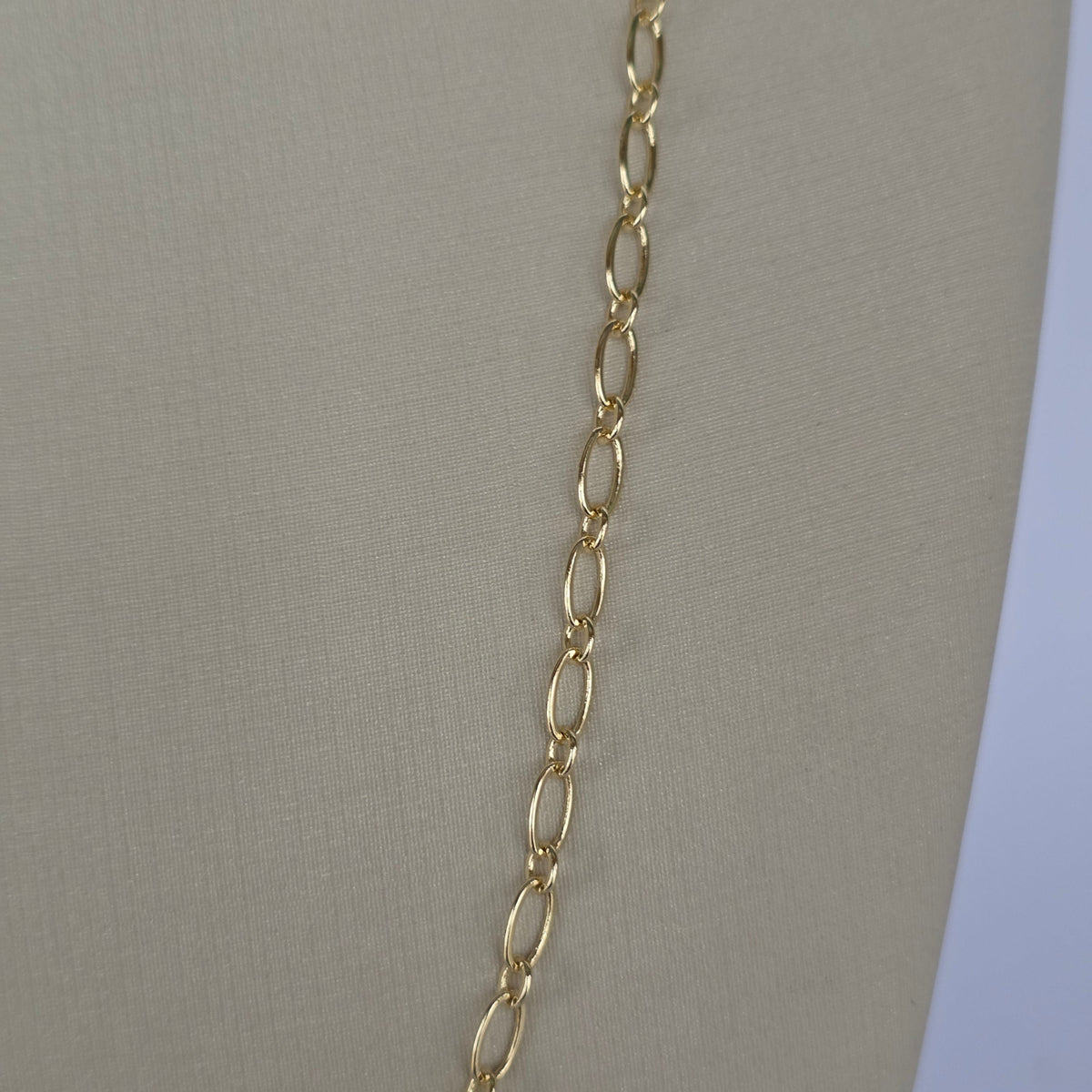 Cadena Eslabón Oval Fino Baño de Oro 18K — Joyería BomLeón
