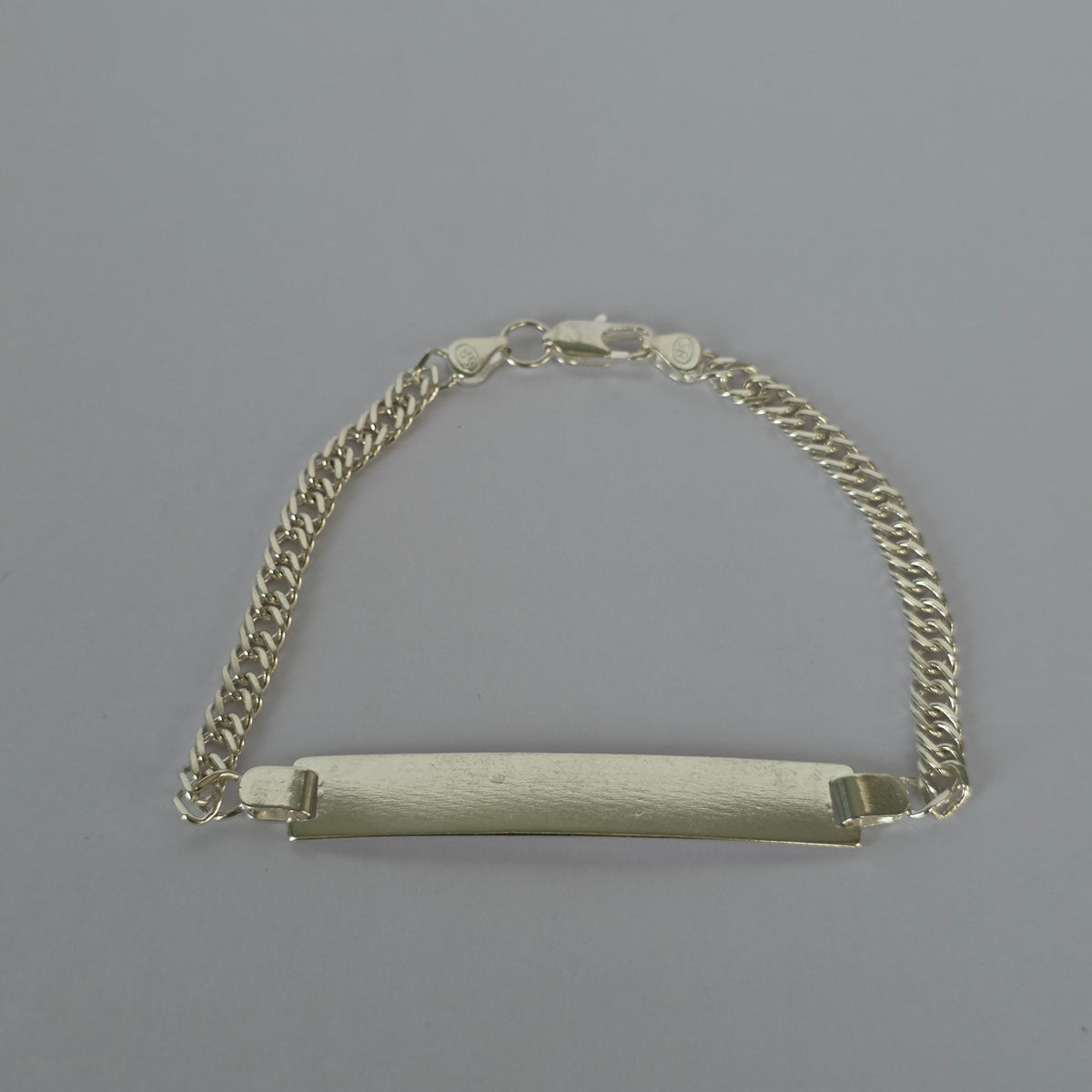Pulsera de Placa con Cadena Barbada en Plata 925